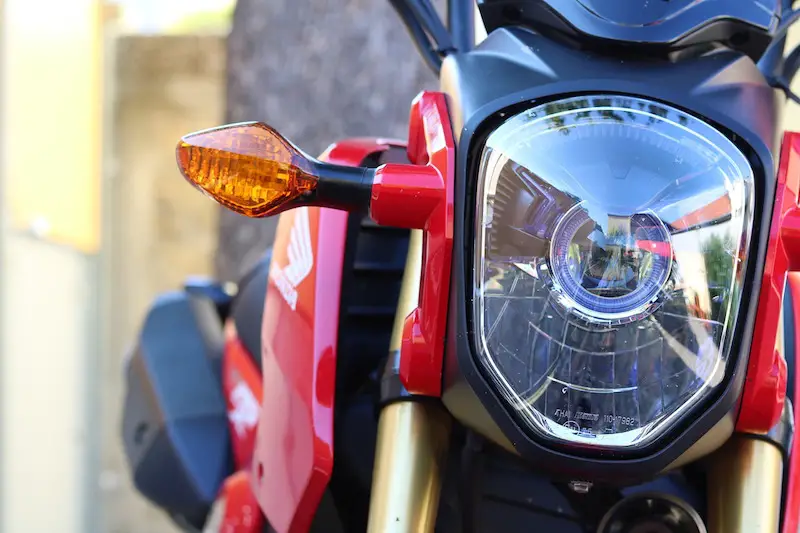 turn signals on a honda motorcycle