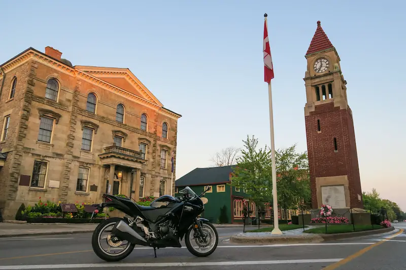 stopping in niagara on the lake on my motorcycle trip to the niagara region