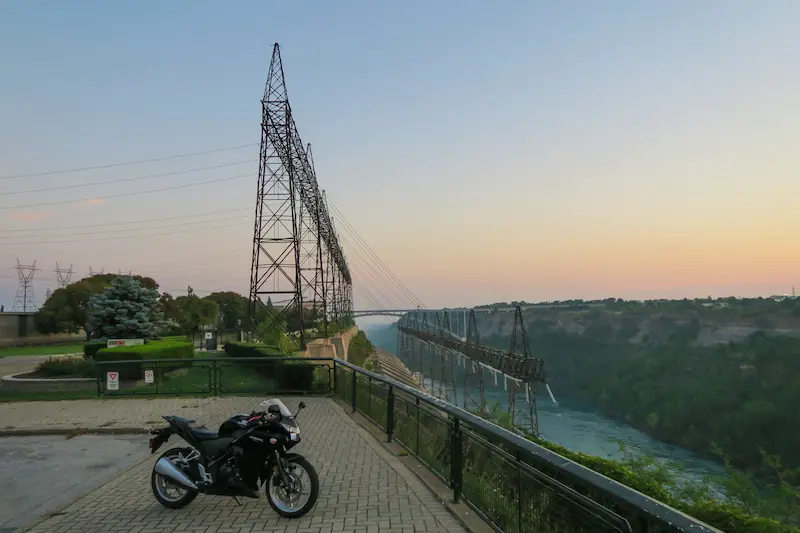 niagara parkway scenic lookout