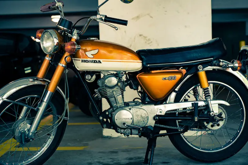 yellow honda cb100