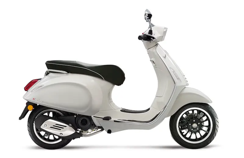 white vespa sprint 50