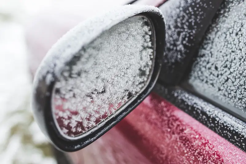 The 5+ BEST Car Snow Brushes and Ice Scrapers (Reviews)