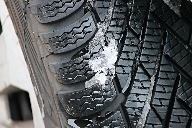 winter tire tread