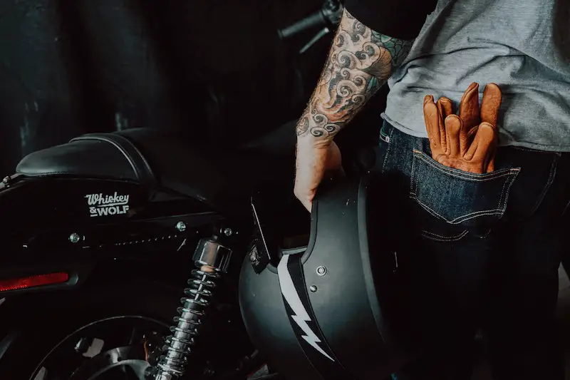 back pocket motorbike gloves